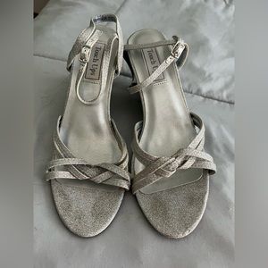 EUC silver wedges